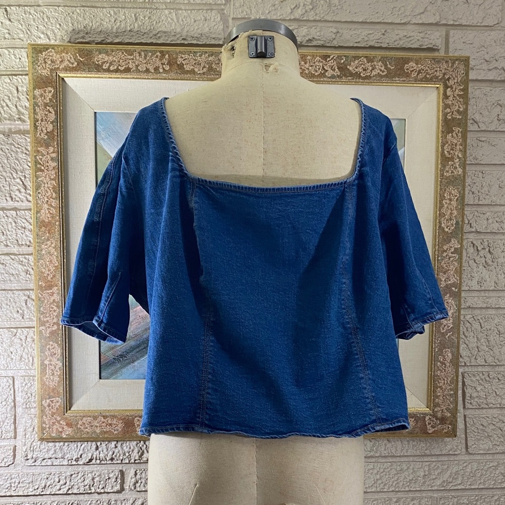 Old Navy Square Neckline Denim Crop Top - Picture 5 of 9